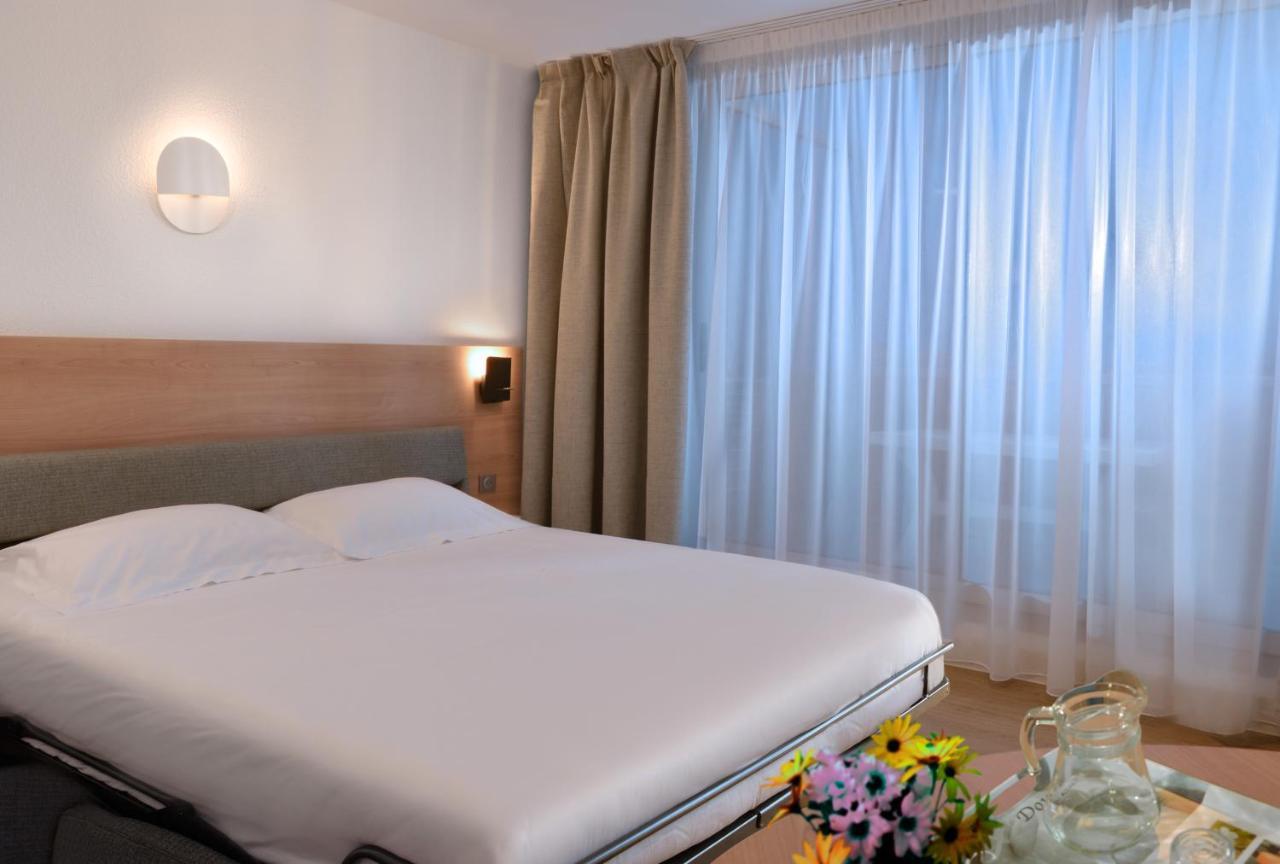 Studio Apartment with Sea View